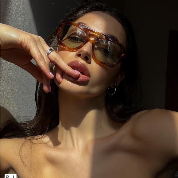 NWT VEHLA RIVER - HONEY TORT/SAGE - Picture 5 of 10